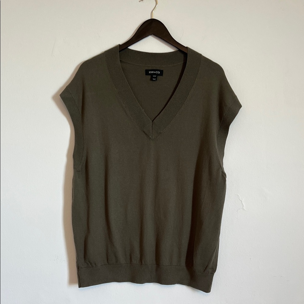 RW&CO. Men's V-Neck Olive Sweater Vest XL